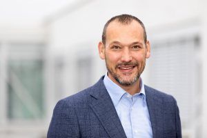  Kristof Boogaerts, Geschäftsführer Johnson & Johnson MedTech Deutschland über Nachhaltigkeit auf Health Relations