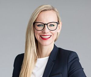 Sandra Bunke-Koelblin ist Head of Marketing bei Dr. Kade