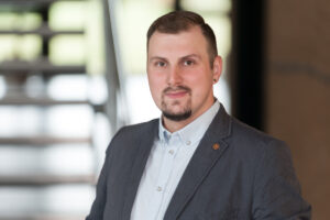 Daniel Hadam, Leiter HR-Design von der WESTPRESS – Agentur für Personalmarketing, weiß worauf es bei der Gestaltung von medizinischen Stellenanzeigen ankommt.