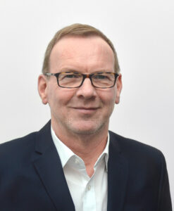 Wolfgang Richter ist Leitung Marketing / Business Development bei Permadental