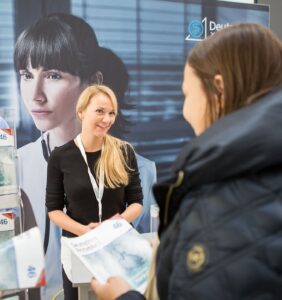 Stefanie Burchard ist Produktmanagerin beim Deutschen Ärzteverlag und zuständig für die Organisation und Weiterentwicklung von Operation Karriere