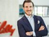 Niko Louris, Digital Health Innovation Lead bei Lilly Deutschland, verantwortet das Digital Health Innovation Program (DHIP), zur Entwicklung neuer digitaler Patientenlösungen. Jeder Mitarbeitende, der möchte, kann sich an der Lösungsfindung beteiligen. © Lilly/Dirk Beichert